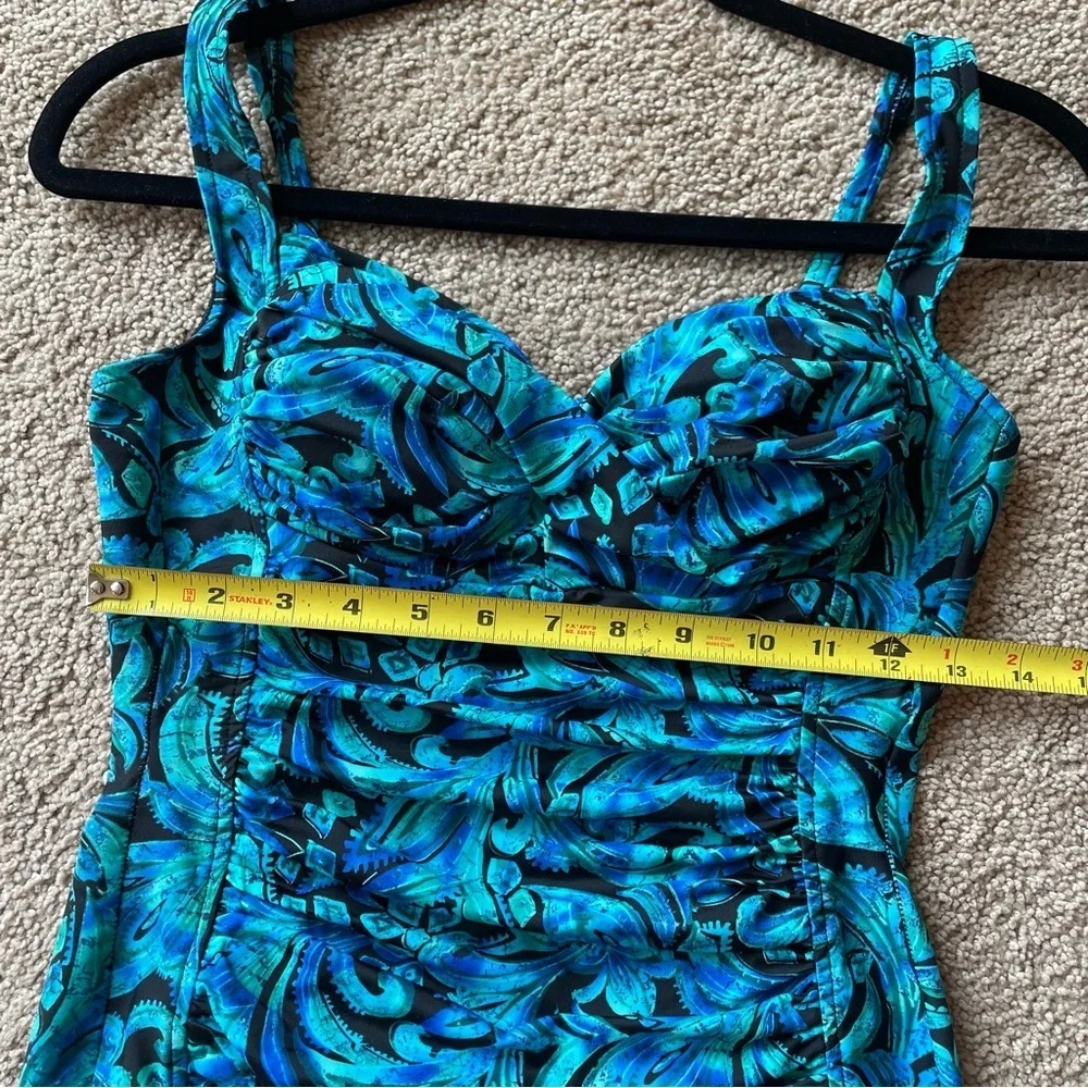 Miraclesuit One Piece Swimsuit Bathing Suit 10 Paisley Beach Swimwear Vacation